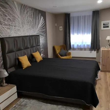 4k Apartment *